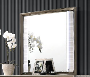 Star - Mirror With LED - White on Sale